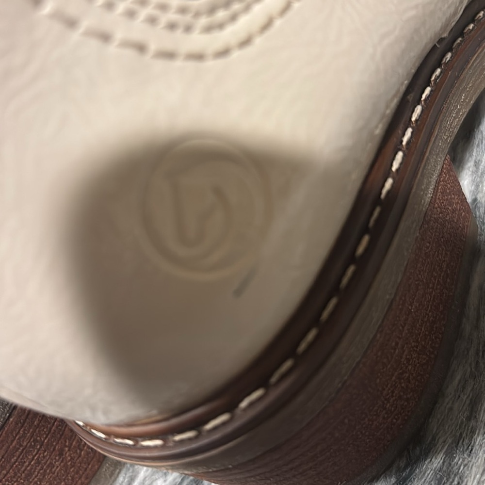 Remonte Combat Boot* Cream* - Picture 8 of 11